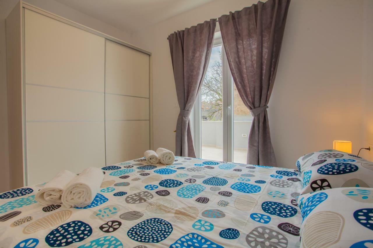 Apartment Garden Breeze Đảo Đảo Cres Ngoại thất bức ảnh