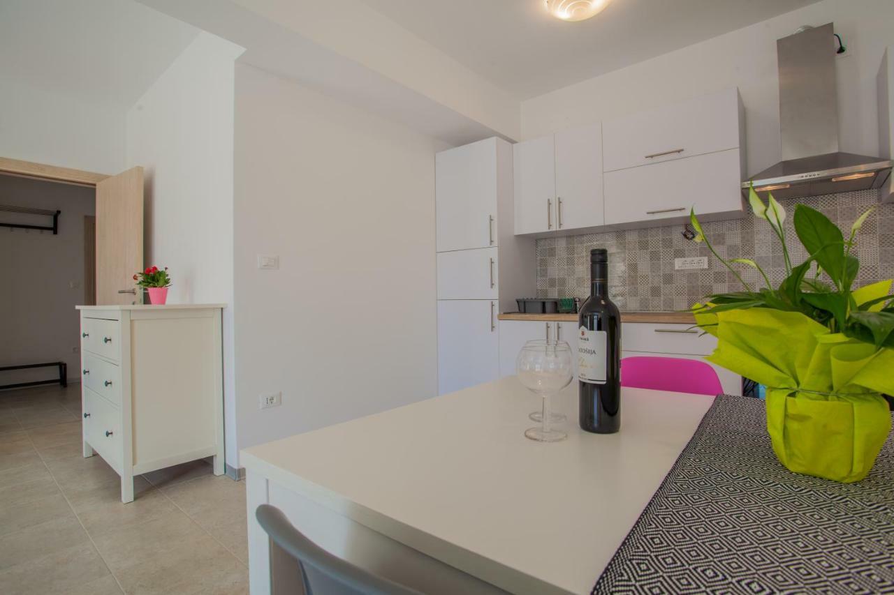 Apartment Garden Breeze Đảo Đảo Cres Ngoại thất bức ảnh